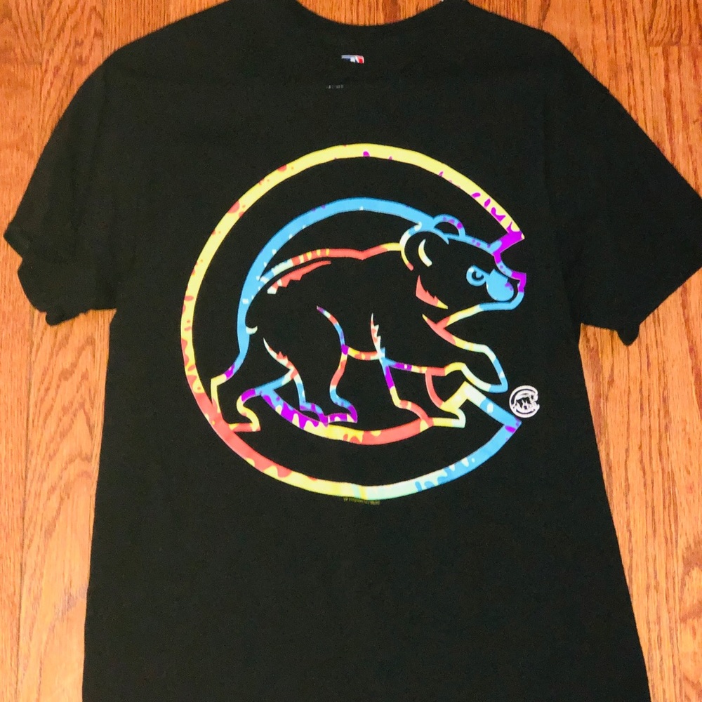 Cubs black T-shirt